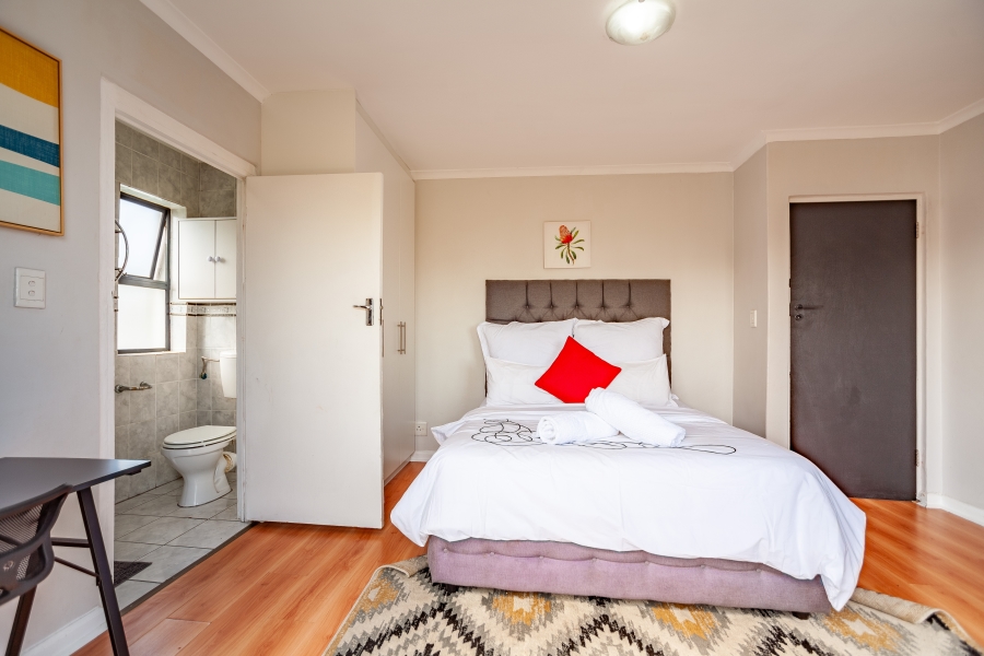 8 Bedroom Property for Sale in Milnerton Ridge Western Cape